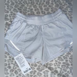 Lululemon hotty hot 4 inch shorts